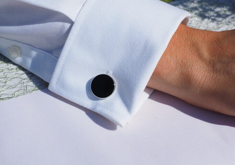 Manschettenknöpfe mit Uhrwerk